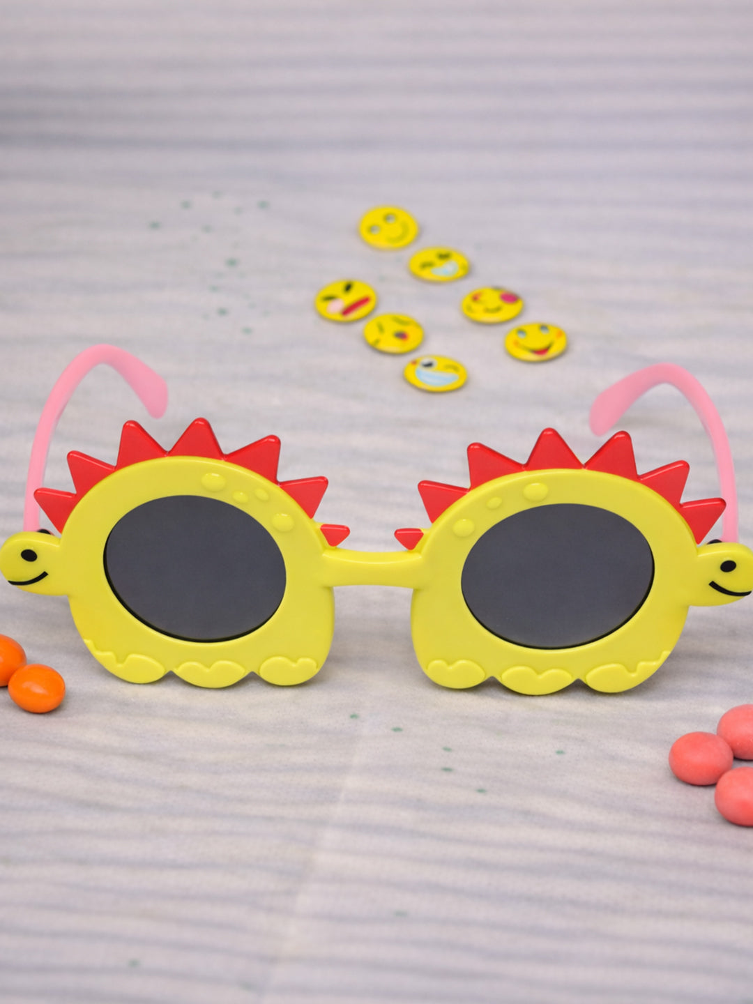 Stylish Everyday Sunglasses for Boys and Girls with Premium UV Protection KD280YL