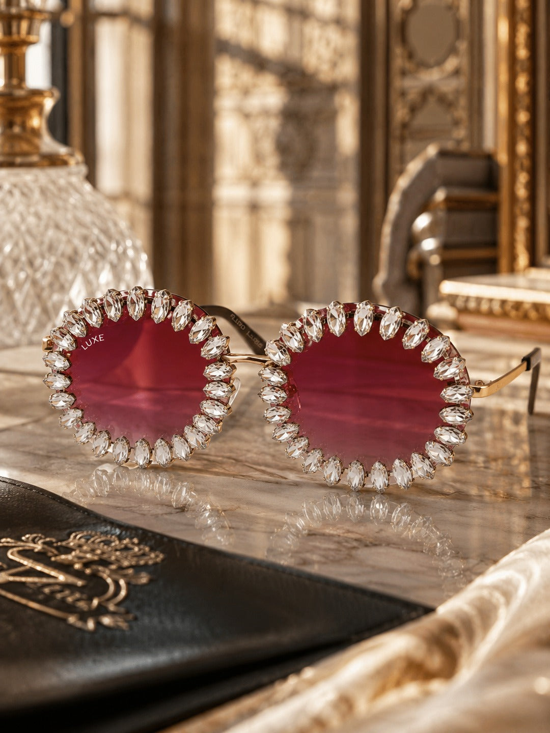 Celebrity Red Gold-Toned Metal Rimless UV Protected  Crystal Round Sunglasses For Women CL153GD