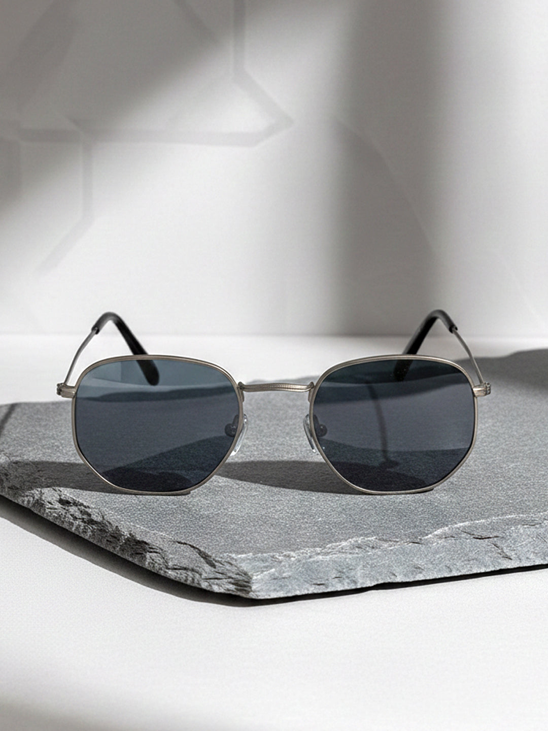 Elite Collection | Premium Everyday Sunglasses with Timeless Fashion Appeal EC321BK