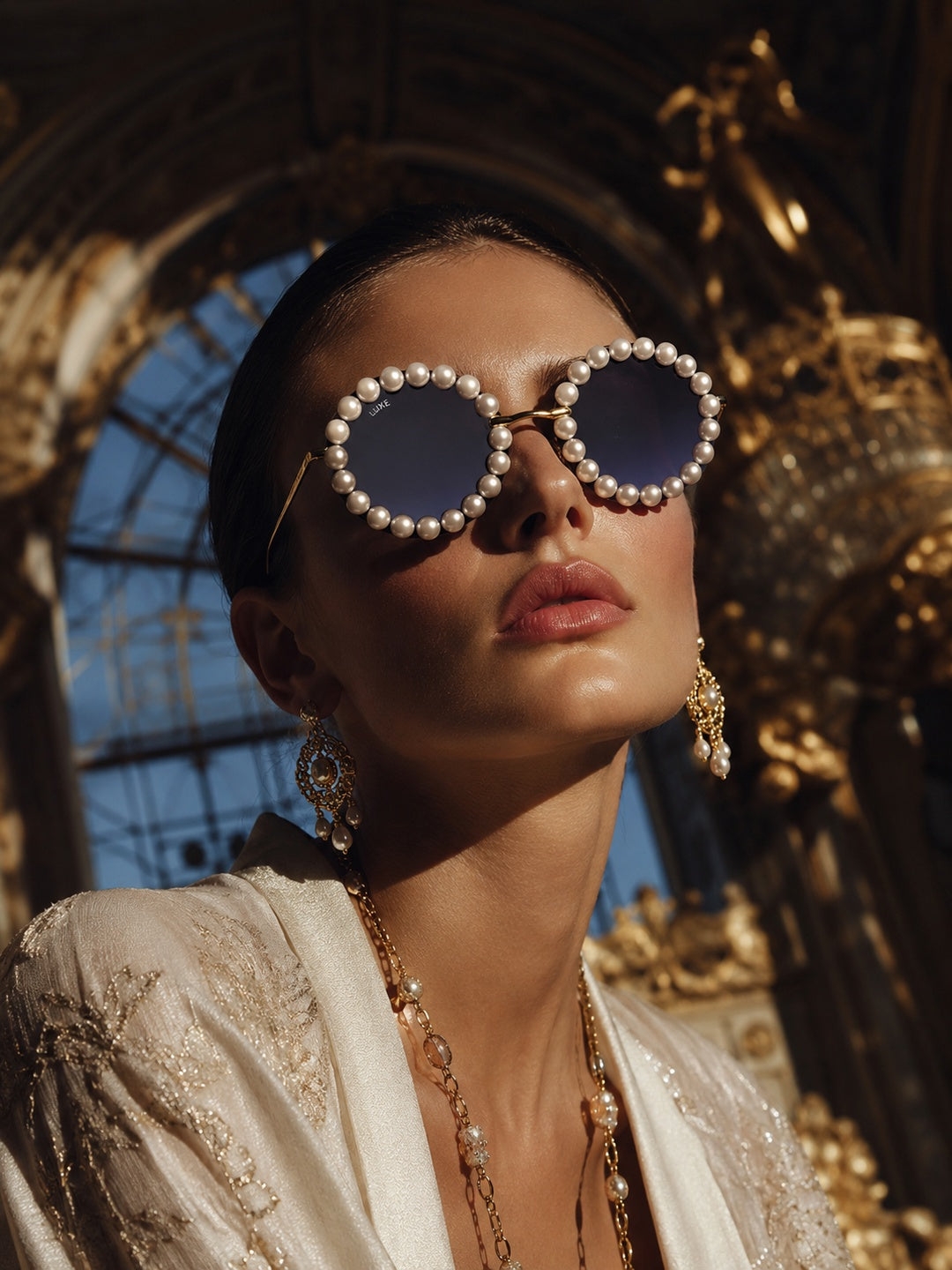 Celebrity Black Gold-Toned Metal Rimless UV Protected  Pearl Round Sunglasses For Women CL137BK