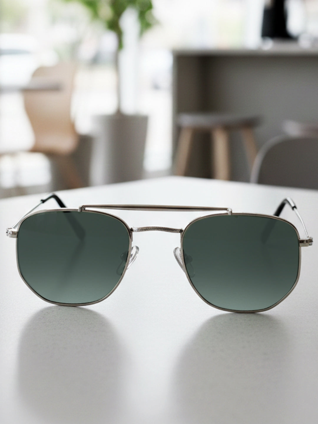 Elite Collection | Modern Lifestyle Unisex Sunglasses for Daily Use EC319GR