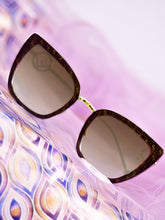 Celebrity Brown Plastic and Metal Frame With Brown UV Protected Lens Oversized Sunglasses for Women_6953-BK