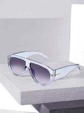 Celebrity Grey Oversized Plastic Sunglasses For Men CLSN25-V696-04