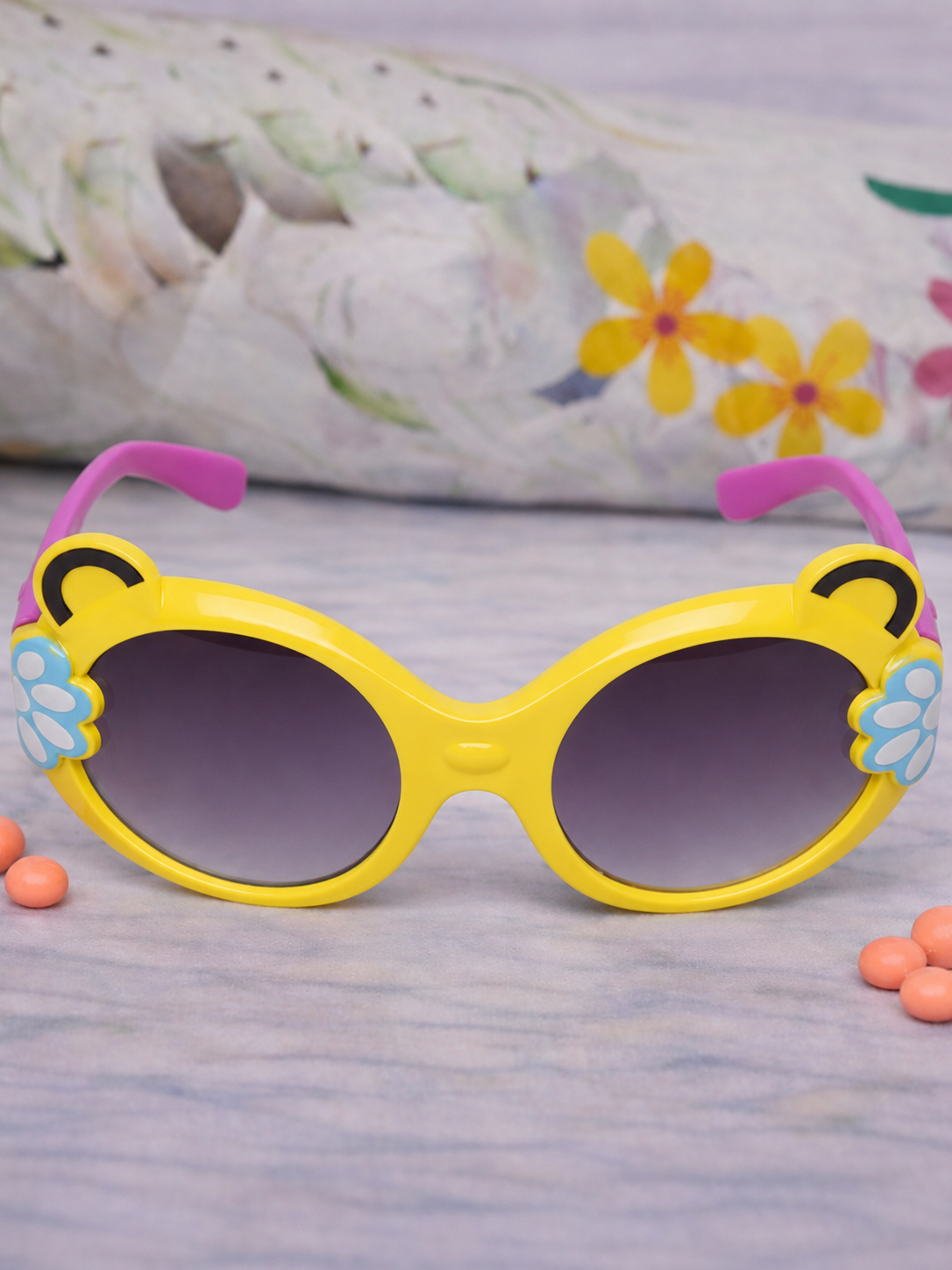 Fashion Travel Sunglasses for Kids with Lightweight UV Protective Design KD293YL