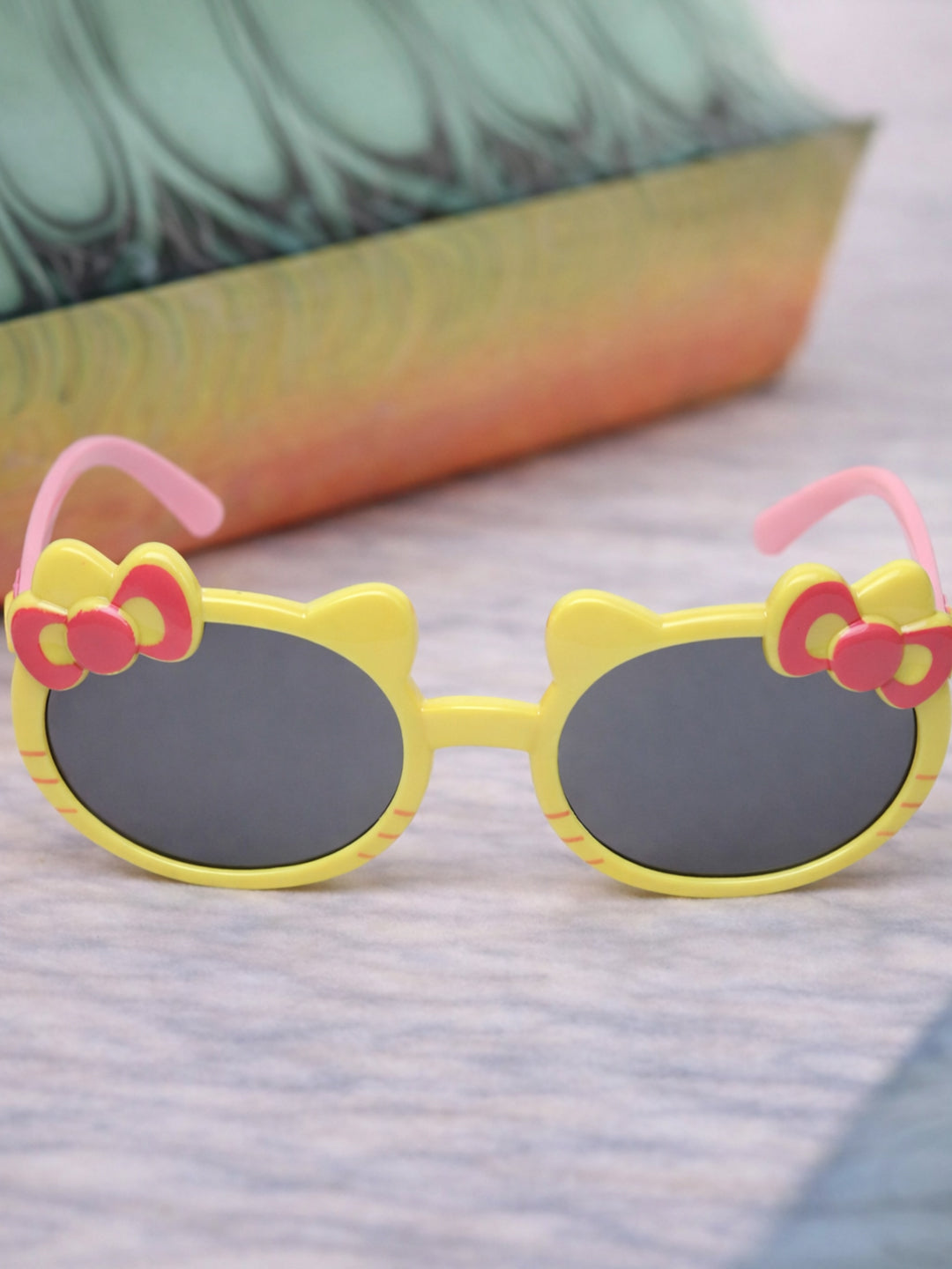 Lightweight Outdoor Sunglasses for Kids with Premium UV Protection KD217YL
