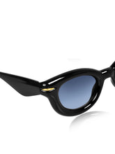 Celebrity Black Oval Plastic Sunglasses For Women CLSN25-87017-08